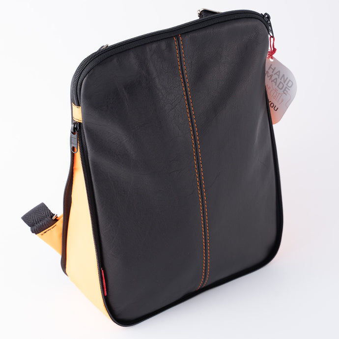 Mochila Hikari de piel ultra ligera