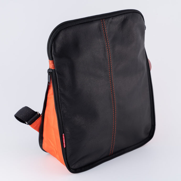 Mochila Hikari de piel ultra ligera